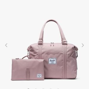 Herschel Stand Tote/Sprout diaper bag in Ash Rose